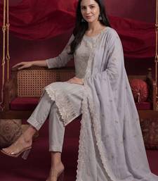 Women Floral Embroidered Regular Thread Work Pure Cotton Kurta with Trousers & With Dupatta