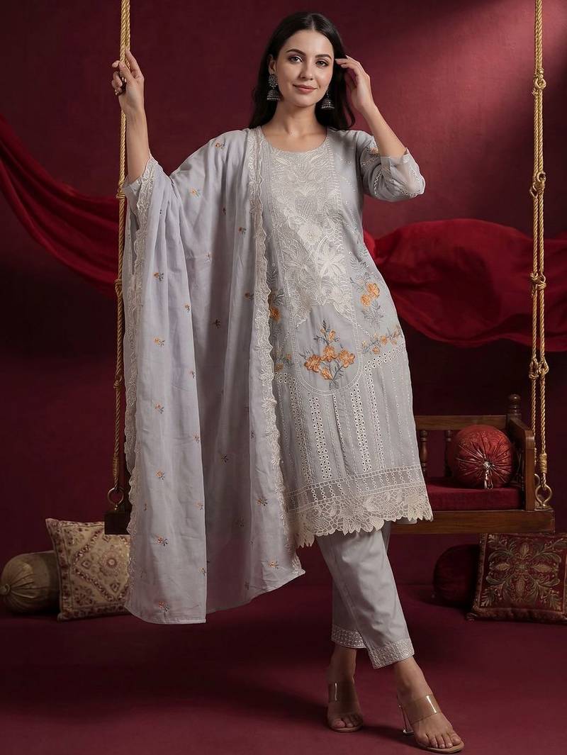 Women Floral Embroidered Regular Thread Work Pure Cotton Kurta with Trousers & With Dupatta