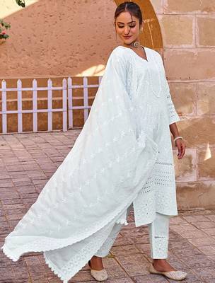 Floral Embroidered Thread Work Pure Cotton Straight Kurta With Trousers & Dupatta 3
