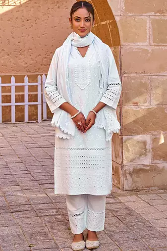 Floral Embroidered Thread Work Pure Cotton Straight Kurta With Trousers & Dupatta