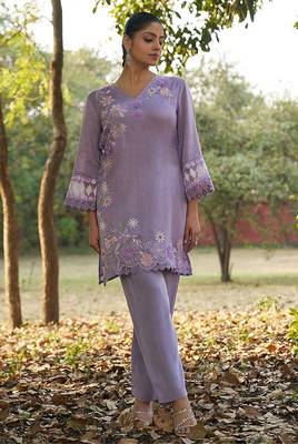 purple floral embroidered regular thread work  cotton kurta with trousers 1