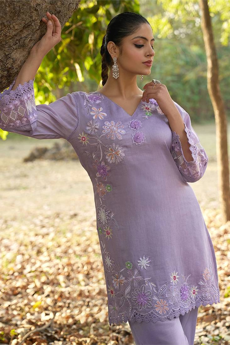 purple floral embroidered regular thread work  cotton kurta with trousers