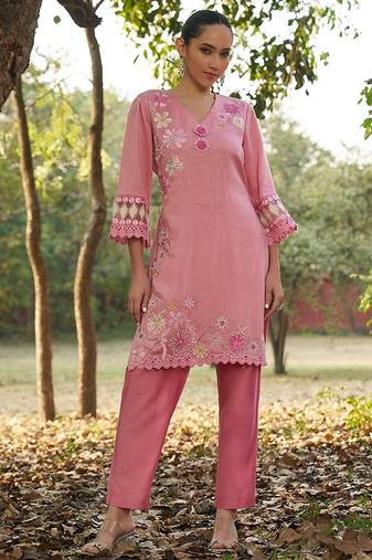 pink floral embroidered regular thread work  cotton kurta with trousers