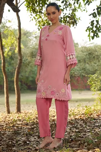 pink floral embroidered regular thread work  cotton kurta with trousers