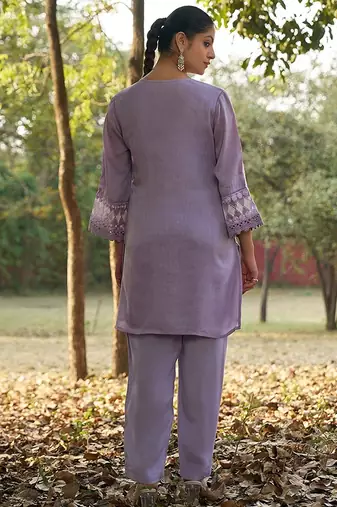purple floral embroidered regular thread work  cotton kurta with trousers