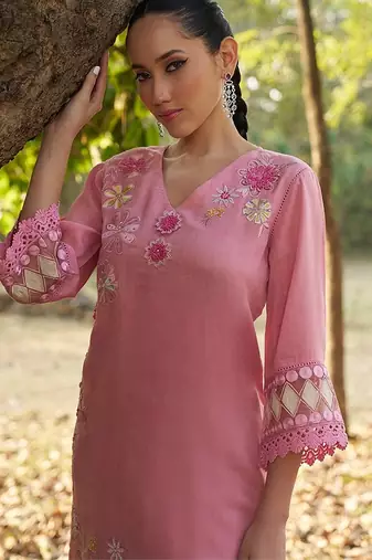 pink floral embroidered regular thread work  cotton kurta with trousers