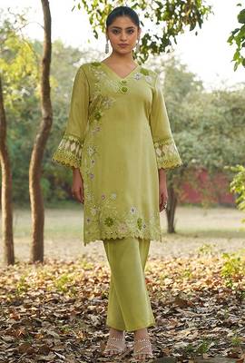 green floral embroidered regular thread work  cotton kurta with trousers 1