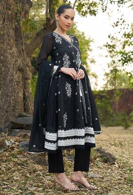 black embroidered  cotton v-neck anarkali set 2