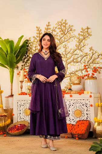 Women's Gorgeous Embroidery Work Viscose Chanderi Fabric Flared Anarkali Pant and Dupatta Set