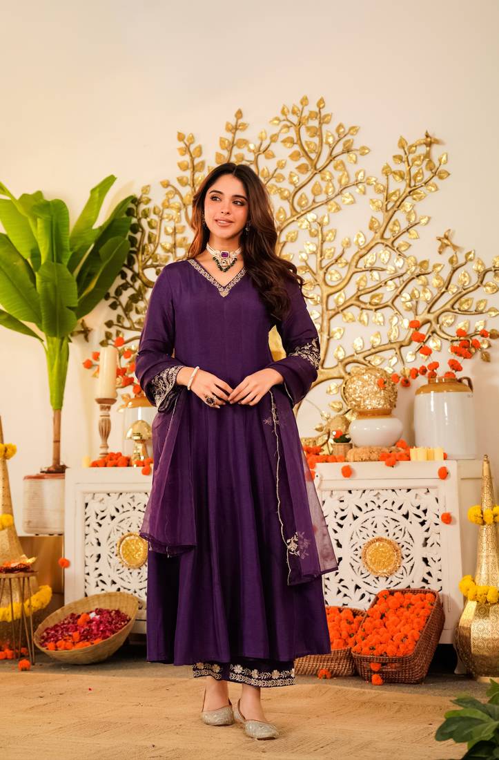 Women's Gorgeous Embroidery Work Viscose Chanderi Fabric Flared Anarkali Pant and Dupatta Set