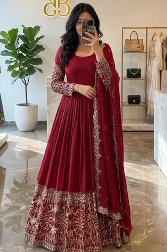 Red silk blend embroidered flared gown set