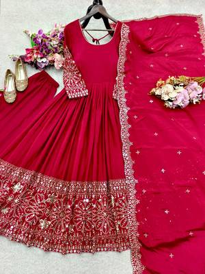 Red silk blend embroidered flared gown set 2