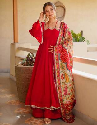 Red silk blend lace anarkali set 3