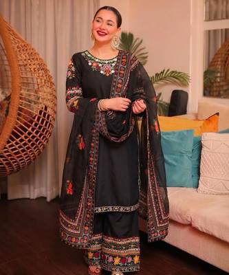 Black crepe embroidered salwar kameez 1