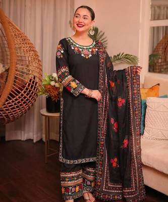 Black crepe embroidered salwar kameez 2