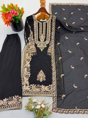 Black faux georgette embroidered kurta set 4