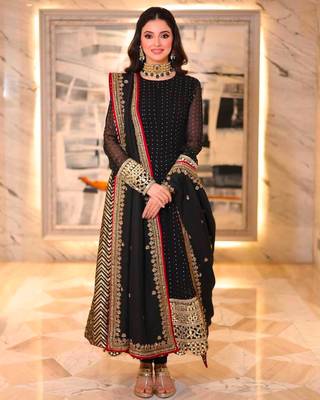 Black faux georgette embroidered flared gown set 2