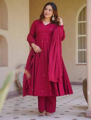 Wine silk blend embroidered anarkali set 3