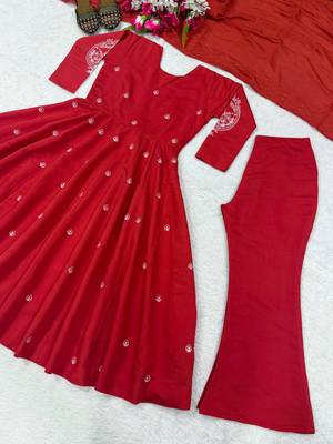 Red silk blend embroidered anarkali set 4