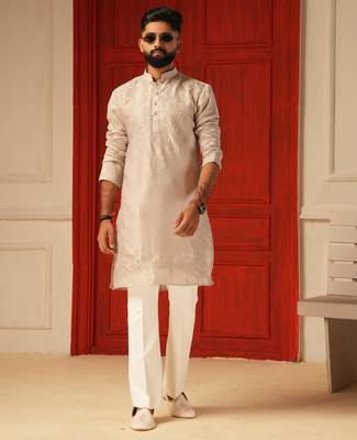 Pastel pink self embroiderd kurta for men sort kurta 1