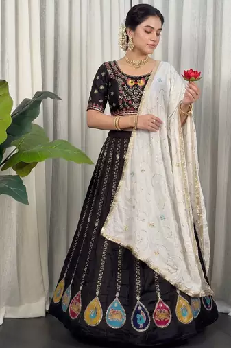 Black Navratri Special Chaniya Choli with Off-White Dupatta