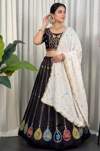 Black Navratri Special Chaniya Choli with Off-White Dupatta