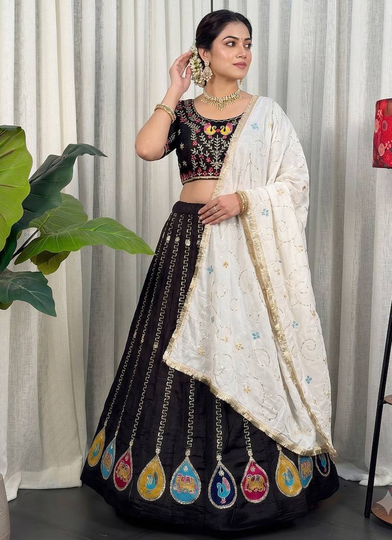 Black Navratri Special Chaniya Choli with Off-White Dupatta
