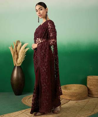 Burgundy embroidered work net saree with floral design 3