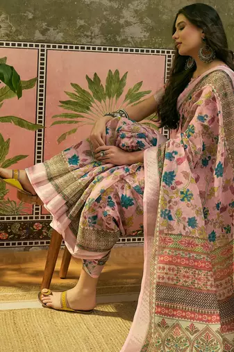 pink linen cotton blend digital printed floral saree
