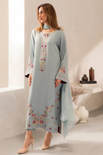 Women's Gorgeous Thread Work Chanderi Silk Fabric Straight Kurta Pant and Dupatta Set