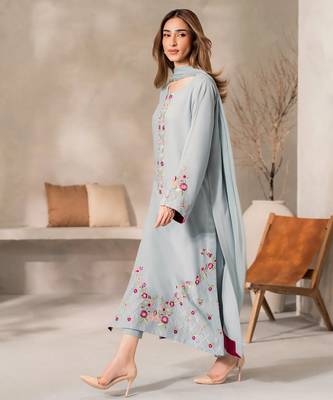 Women's Gorgeous Thread Work Chanderi Silk Fabric Straight Kurta Pant and Dupatta Set 3