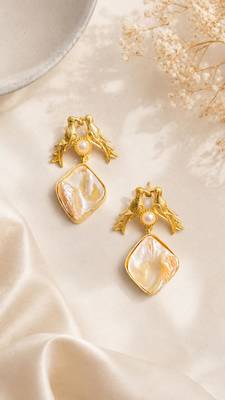 Love birds pearl drop earrings with baroque shell gold-plated earrings 4