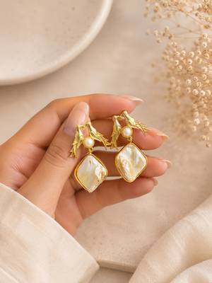 Love birds pearl drop earrings with baroque shell gold-plated earrings 5