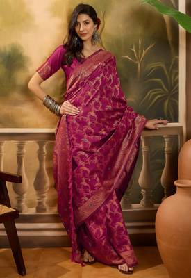 royal magenta banarasi jacquard saree with zari weaving, mina & lace work 3