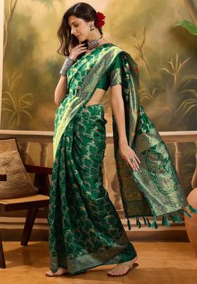 graceful green banarasi jacquard saree with zari weaving, mina & lace work 3