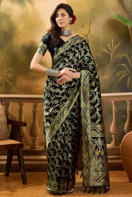 black banarasi jacquard saree with rich zari weaving & tassel pallu     includes unstitched blouse 1