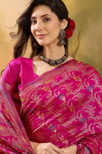 pink banarasi jacquard saree with rich zari weaving & tassel pallu     includes unstitched blouse