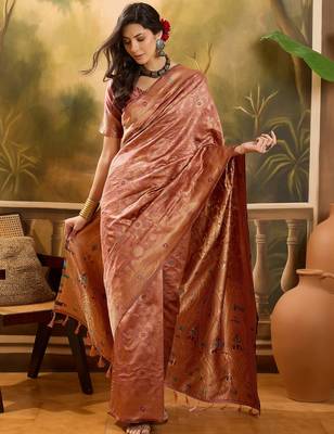 rose gold banarasi jacquard saree with zari weaving & tassel pallu     unstitched blouse included 1