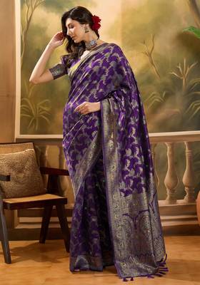 purple banarasi jacquard saree with zari weaving & tassel pallu     unstitched blouse piece 3