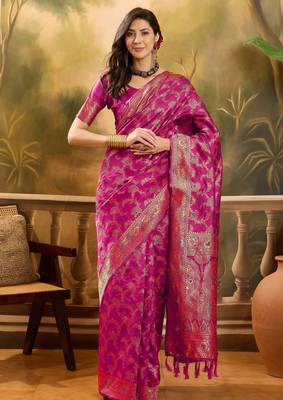 pink banarasi jacquard saree with rich zari weaving & tassel pallu     unstitched blouse piece 1