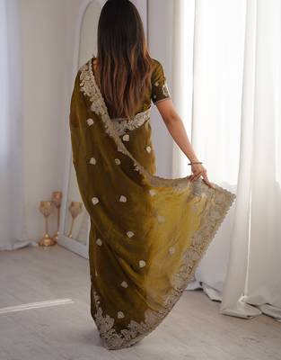 Mehendi silk blend with embroidery work saree with blouse 4