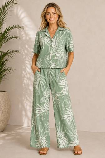 Mint green women's leaf print poly viscose casual co-ord set