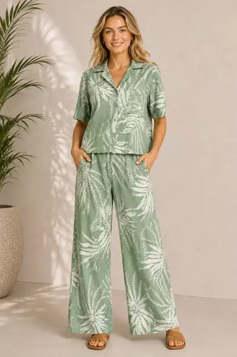 Mint green women's leaf print poly viscose casual co-ord set
