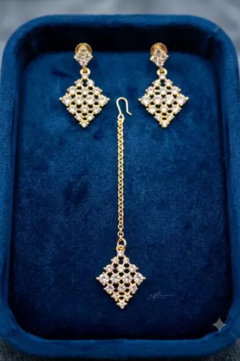 White necklace set with earrings, maang tikka & agate stone | gold plated