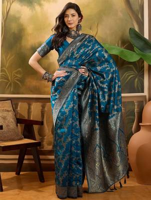 blue banarasi jacquard saree with golden zari weaving & tassel pallu     unstitched blouse 1
