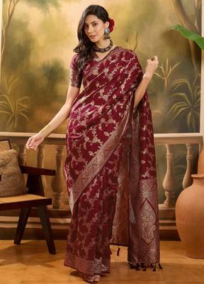 maroon banarasi jacquard saree with rich golden zari weaving & tassel pallu     unstitched blouse 3
