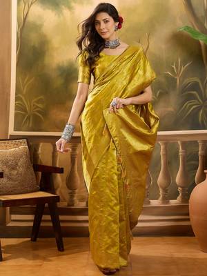 golden banarasi jacquard sari with elegant zari weaving & tassel detailed pallu     unstitched blouse 1