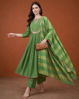 Women's Gorgeous Embroidery Chanderi Fabric Flared Kurta Pant and Dupatta Set 5