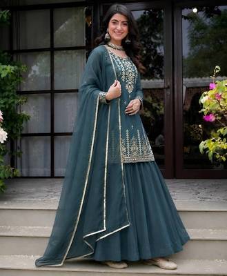Green heavy roman cotton party wear embroidery suit set 2