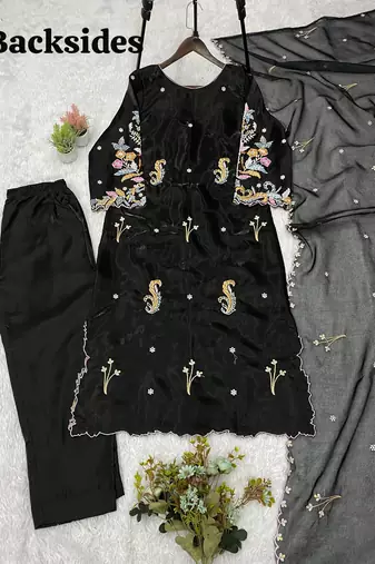 Black glass roman kurta pant set with organza dupatta